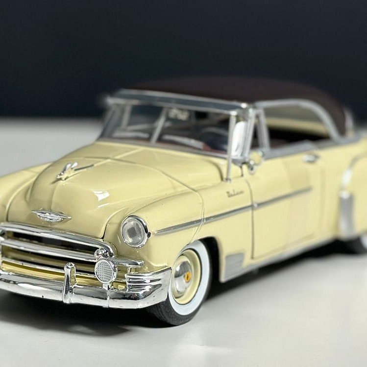 Motormax 1:24 1950 Chevy Bel Air